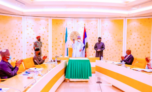 President Buhari Receives first-Ever Made-In-Nigeria Mobile Phone