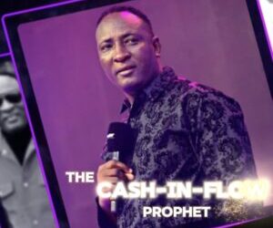 Watch how Billionaire Prophet Jeremiah Fufeyin empowers young Nigerian Dancers with 2million Naira Cash Gift (Watch Video)